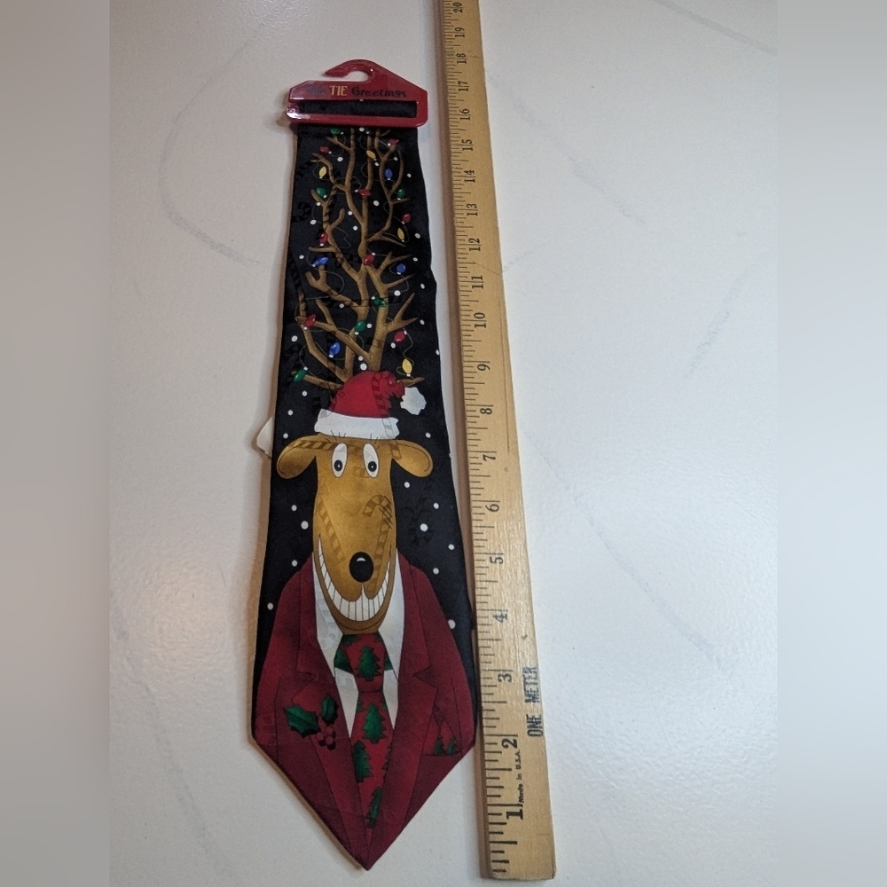 Hallmark Yule Tie Greetings Men's Reindeer Tie- NWT - Picture 2 of 7